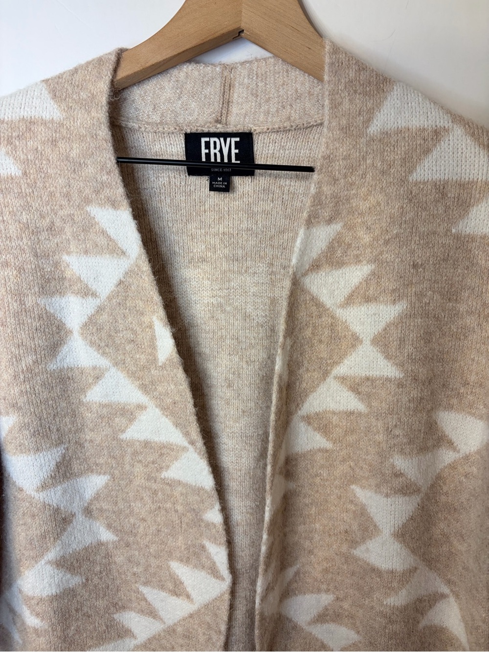 *NWOT* Frye Aztec Print Long Line Open Cardigan Sweater, Size Medium - Picture 6 of 10